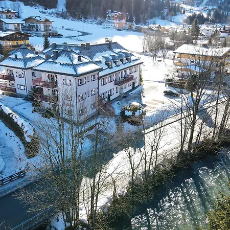 Kitz Residenz Twelve By In One *